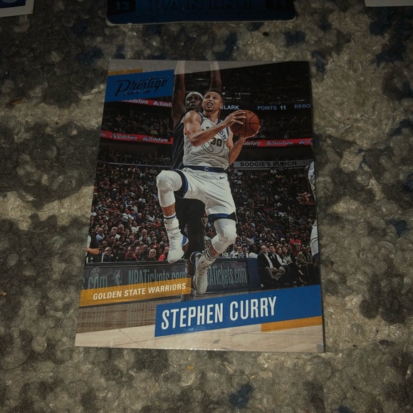 7 Mint Condition Stephen Curry Basketball Cards - Picture 3 of 5